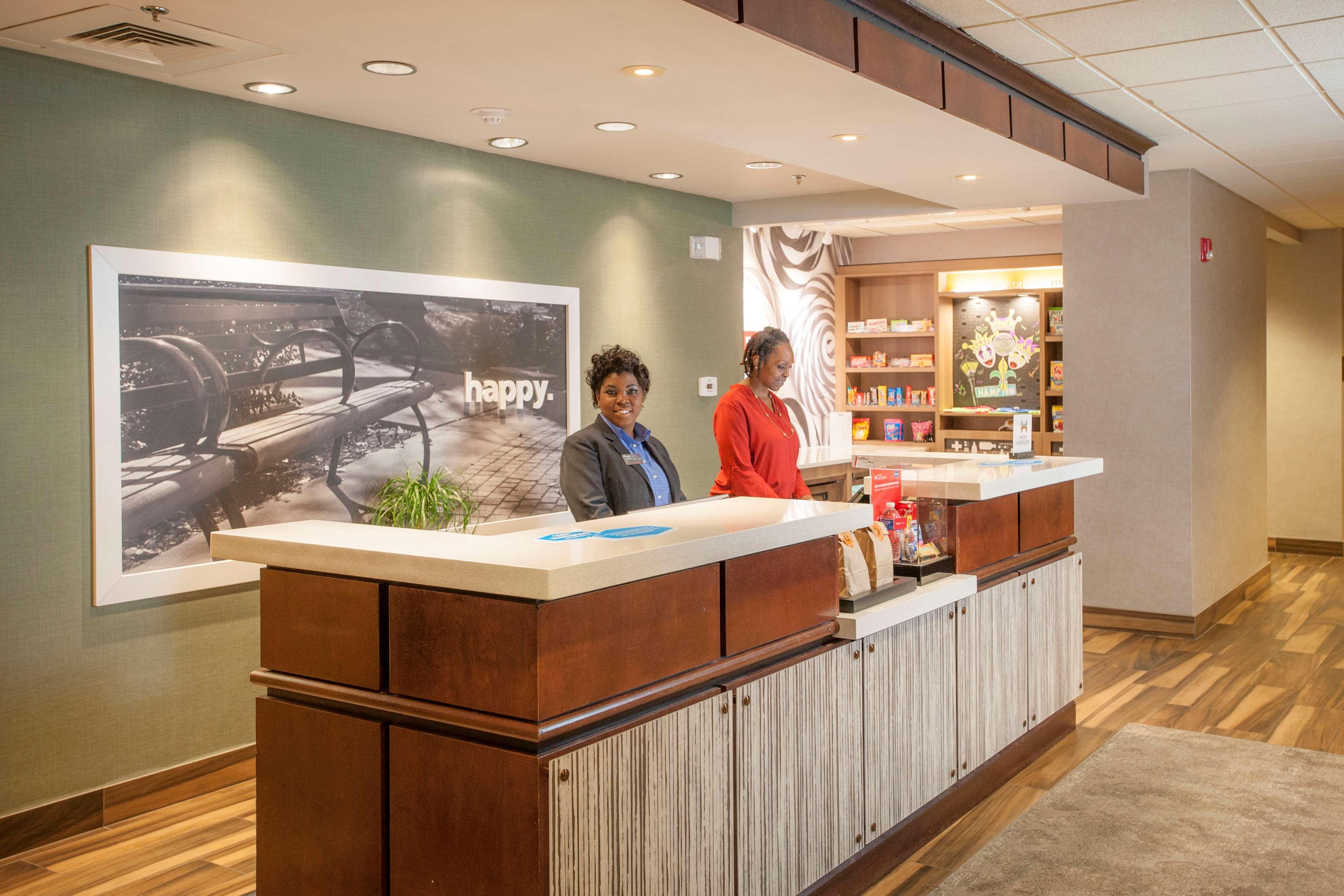 Hampton Inn & Suites Mobile Providence Park/Airport Exterior foto